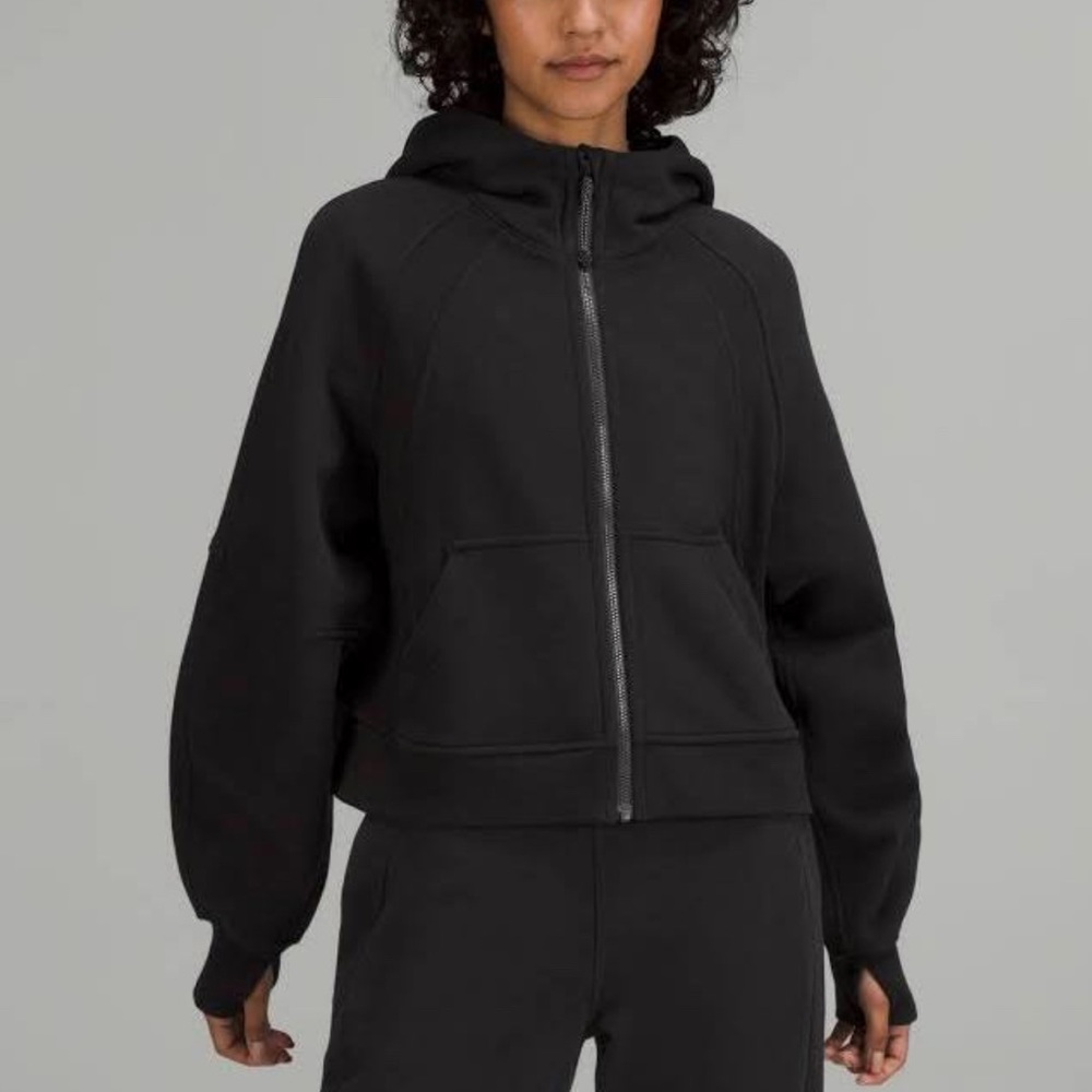 LULULEMON black cropped scuba